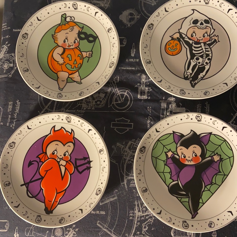 Sourpuss Kewpie Collectable Plates